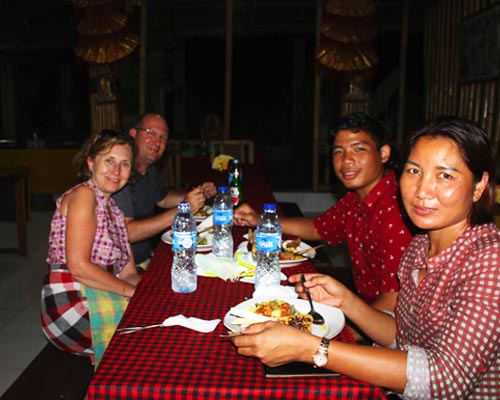 La Clase De Cocinar Comida Balinesa