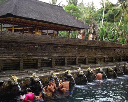 spring temple tirtha empul